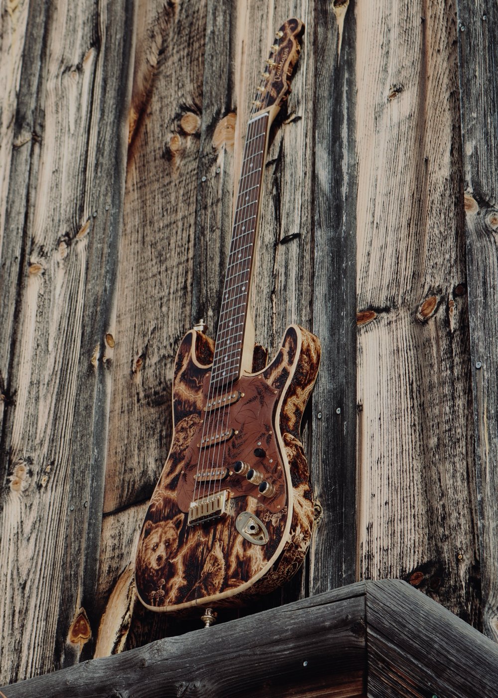 Handcrafted Spalted Maple Guitar – Limited Edition for True Musicians